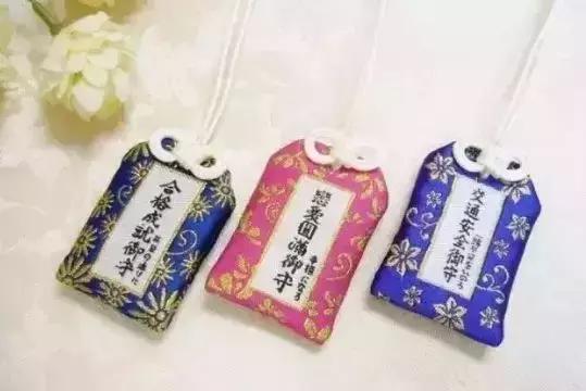 日本求的御守怎么处理,日本御守放在哪里