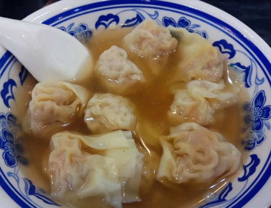 龙津这二十多年老牌街坊面馆，究竟凭何美味开遍荔湾老广都爱吃？