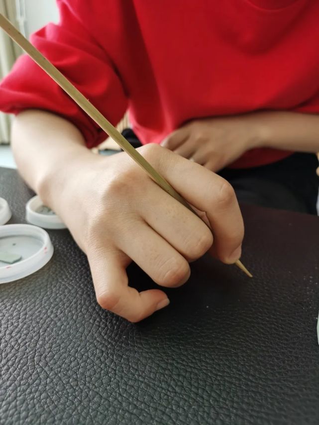 玉雕的细微处如何打磨,玉雕怎么打磨才没有刀疤