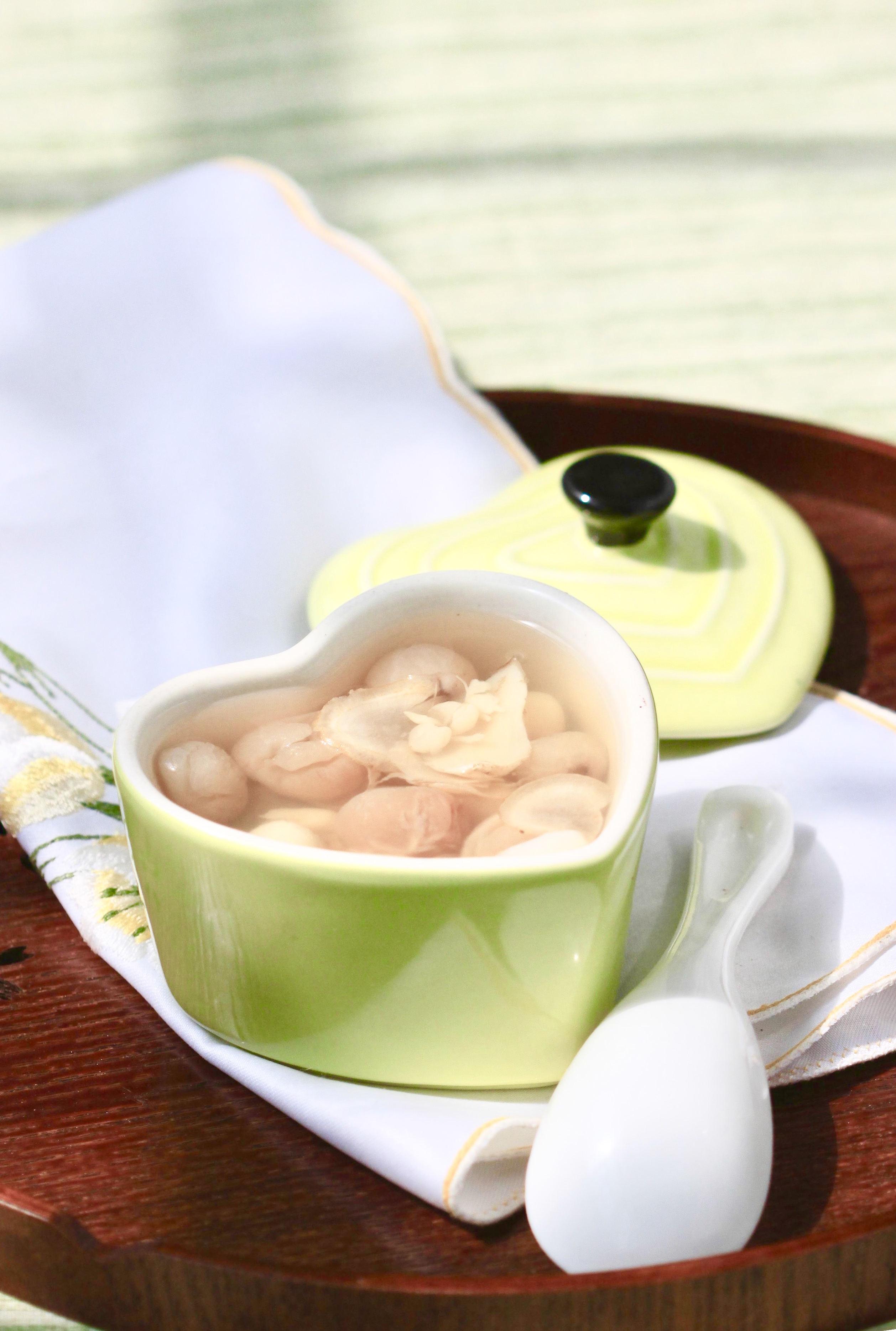 煲汤和隔水炖哪个更好,明火隔水炖盅炖粥的使用方法