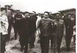 唯一担任过副总理的开国中将，毛*东泽**称其为帅才，周恩来苦撑危局的左膀右臂