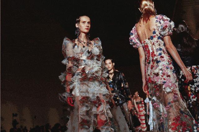 品牌设计师必逛网站,小众服装设计师推荐