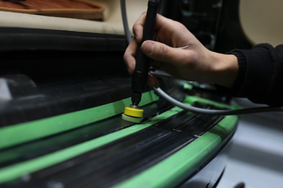 怪兽修车:修复一辆09款中东版丰田霸道,最终旧车变新车