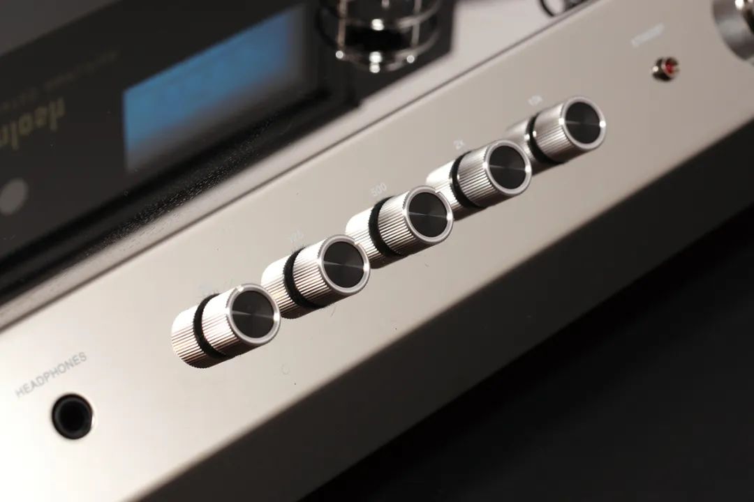 看到外观就想掏钱——McIntoshMA352合并功放