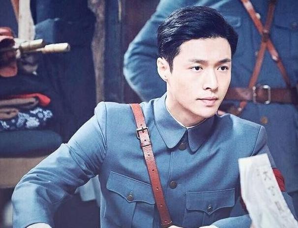 陈浩叛变后，毛主席第一次提出部队叫“红军”，红军正式立名