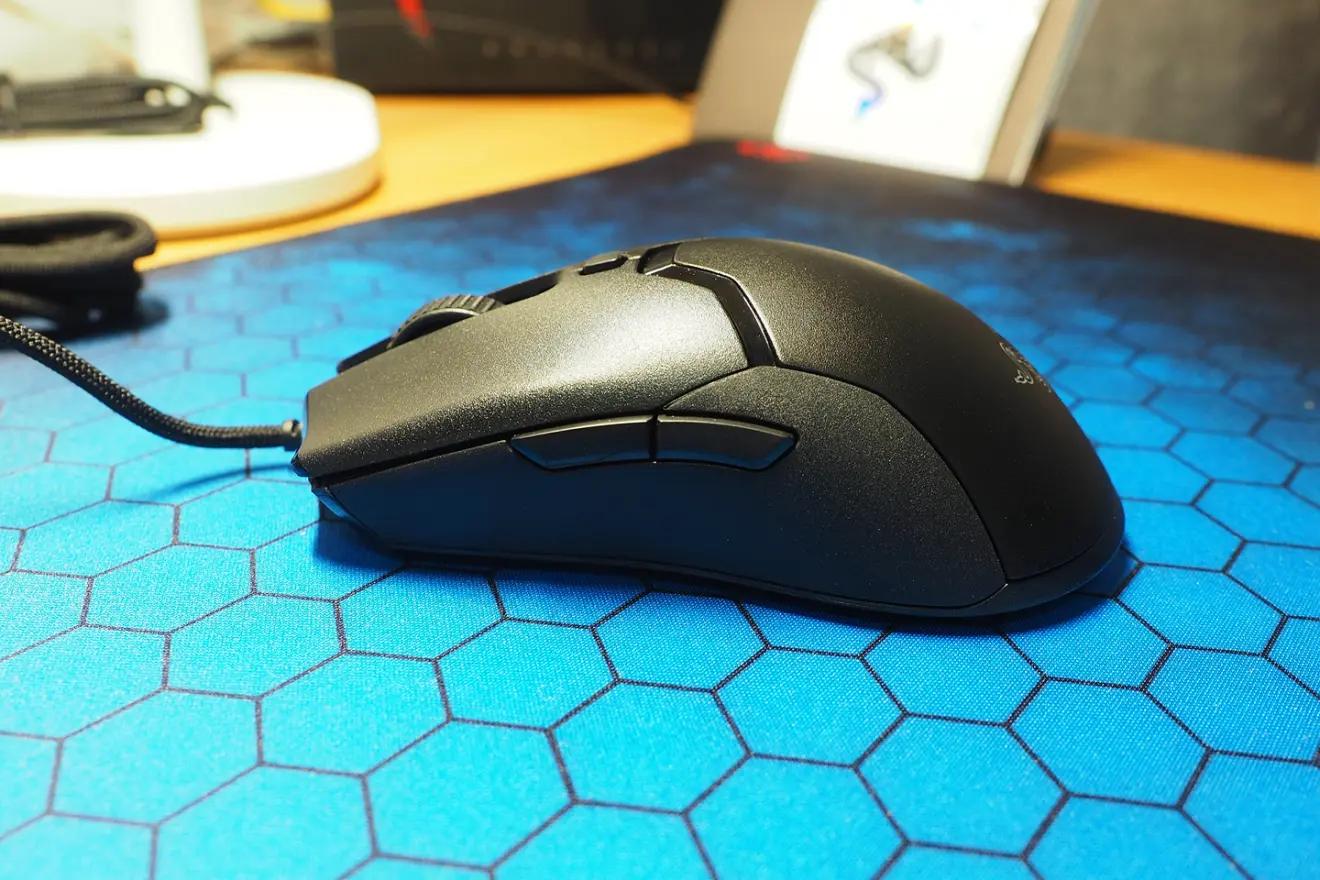 雷蛇毒蝰终极版无线鼠标评测,雷蛇毒蝰mini游戏鼠标评测