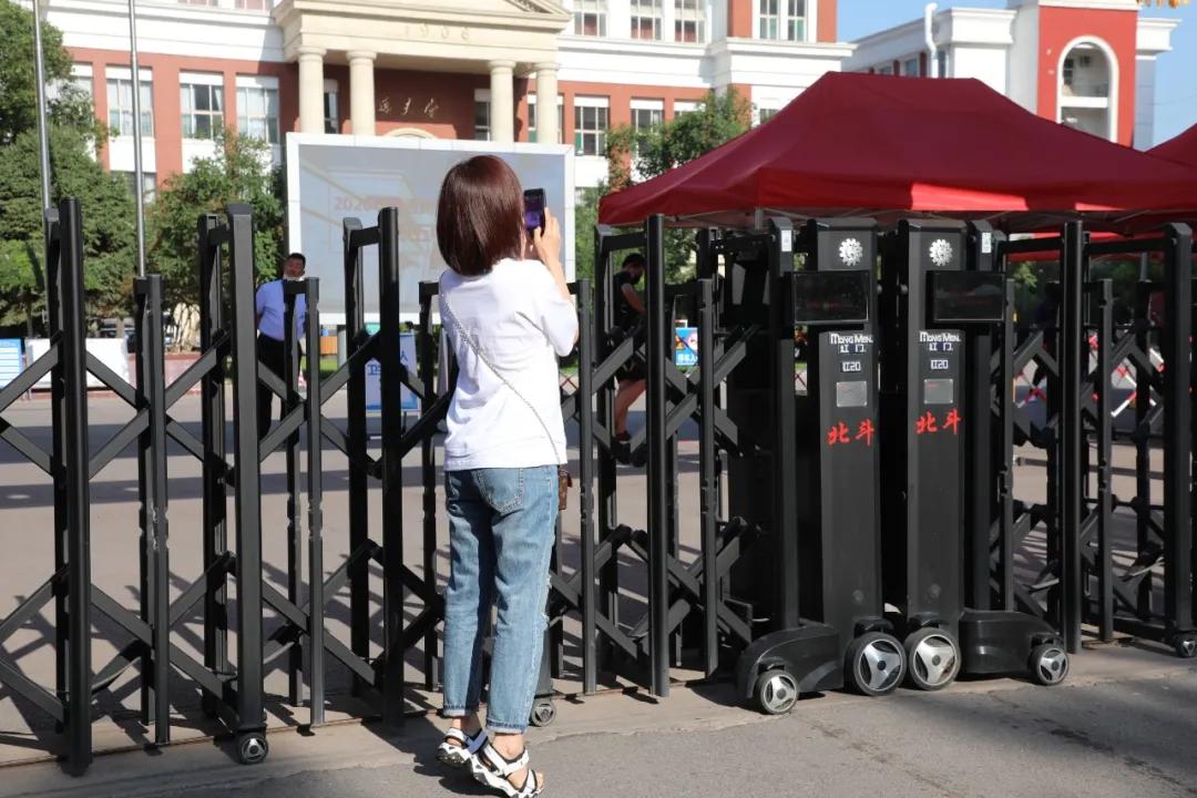 直击中考现场追梦的少年们加油,直击2023高考现场山西太原直播