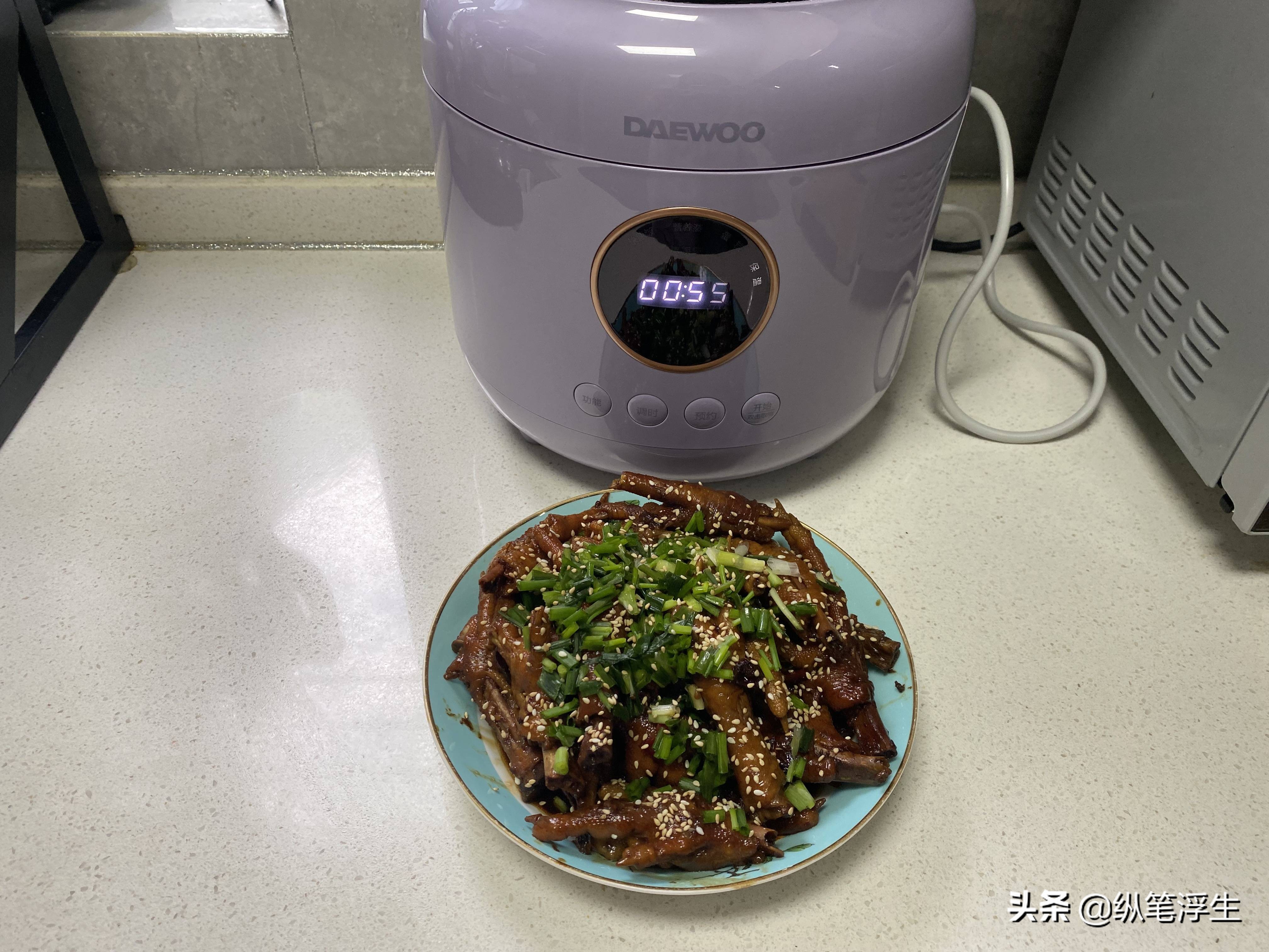 大宇电压力锅焖饭使用过程 (大宇电炖锅焖饭)