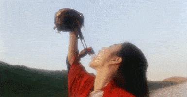 中年女人聚餐,50岁女人必须去的三种饭局