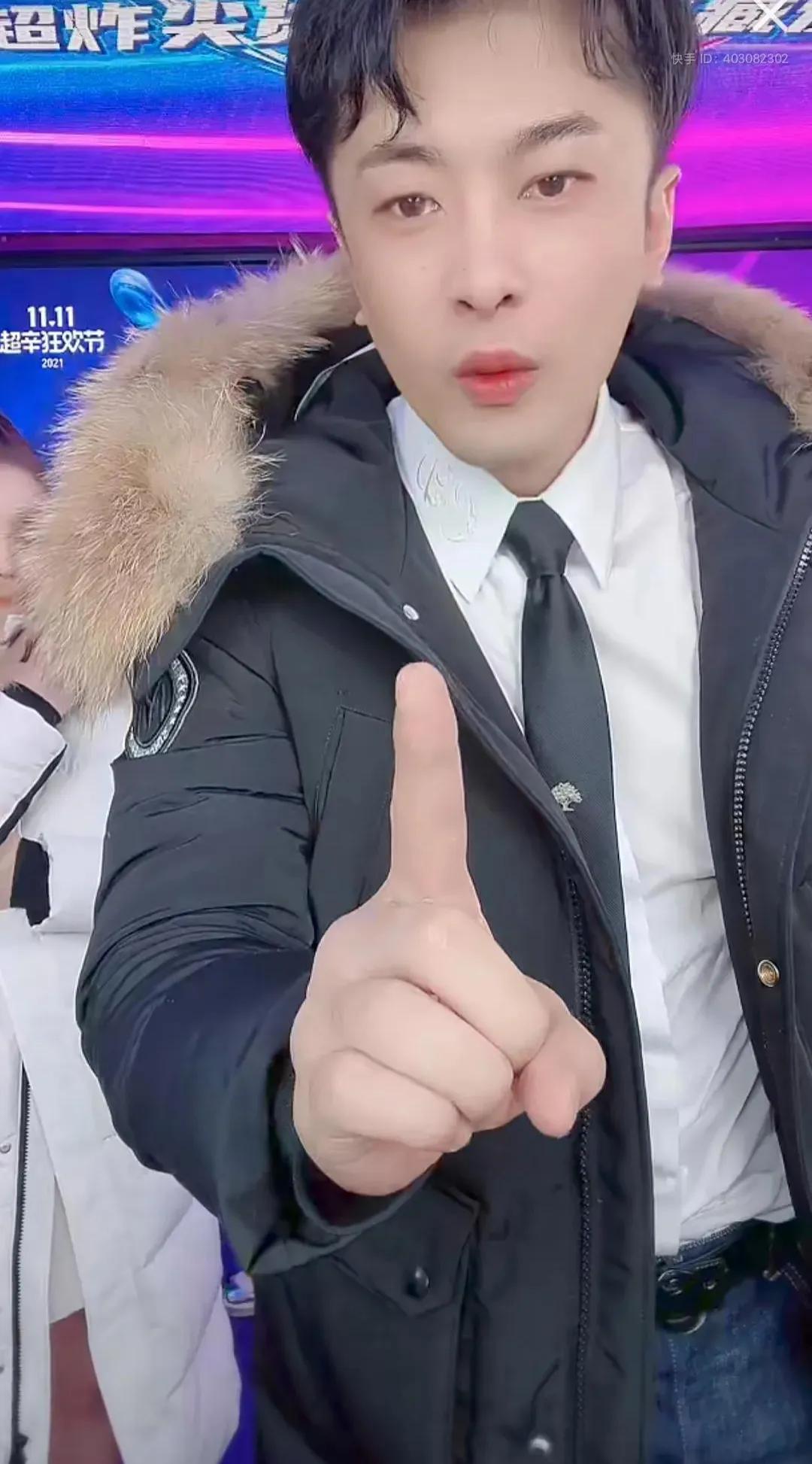 深度揭露四川可乐二晨清河李哥网络情感主播的秘密