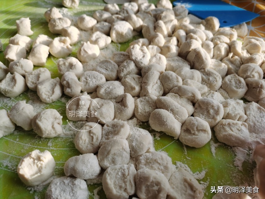 最好吃的牛肉萝卜馅饺子的做法,家常萝卜馅饺子做法