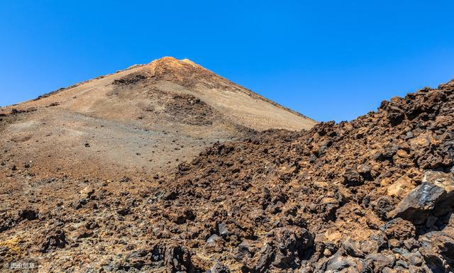 为什么南方多红色土壤,为什么南方红土北方黑土