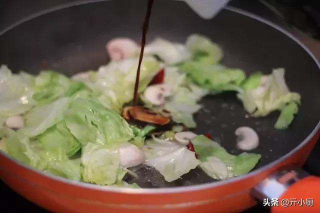 包菜炒鸡蛋30天不重样,包菜的炒法食堂菜谱一周不重样