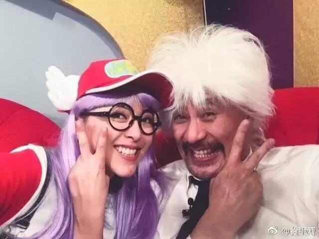 长恶人脸，竟是老婆奴！他拍风月片，被骂低俗，一幅画能卖出80万