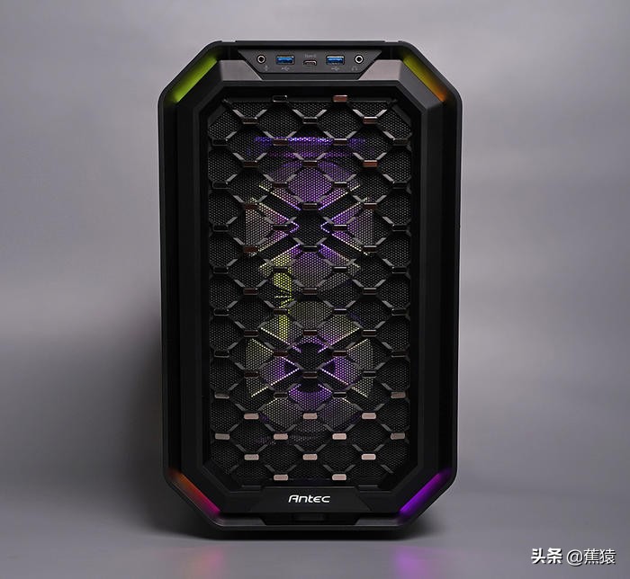 安钛克CUBEDRAK装机展示,11700+ROGB560-G+3080TI
