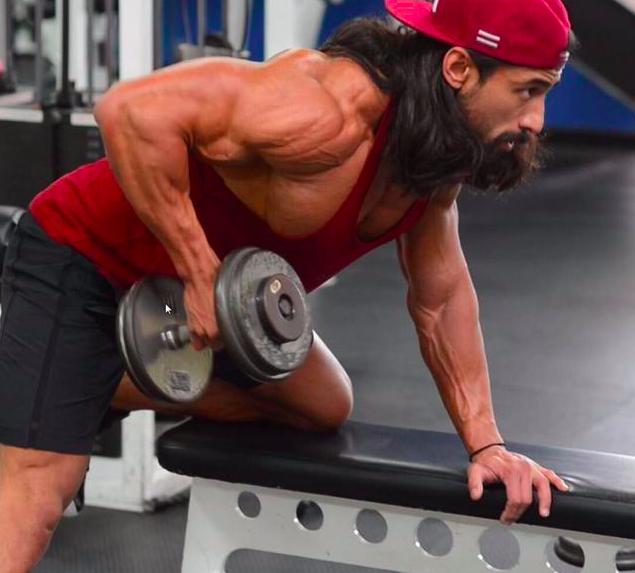 肌肉一边大一边小怎么回事,左右肌肉不对称怎么自我矫正