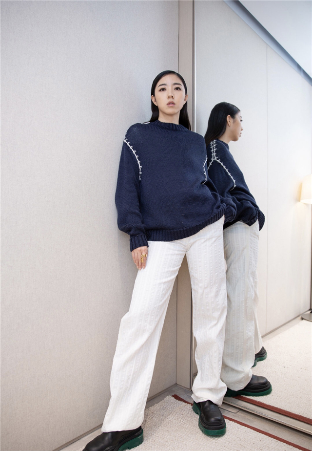 40岁女人要怎么穿才显得高贵大方,40岁的女人怎么穿才简约干练