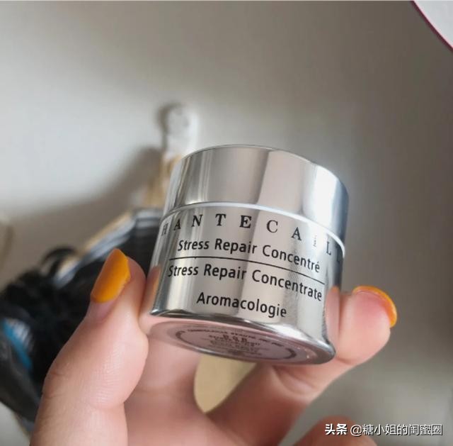 眼睛干涩疲劳用保湿眼霜有用吗,中老年眼睛干涩用什么眼霜