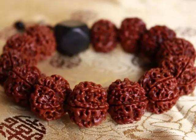 六个文玩盘玩技巧,怎样盘文玩一个星期就能盘好