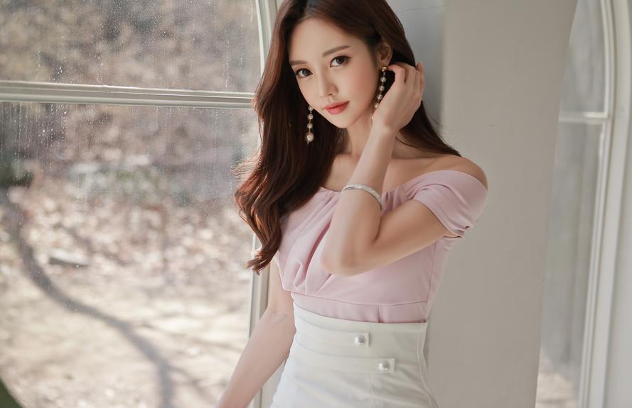 脸上有雀斑用最快的方法消除,脸上突然长了好多雀斑怎么办