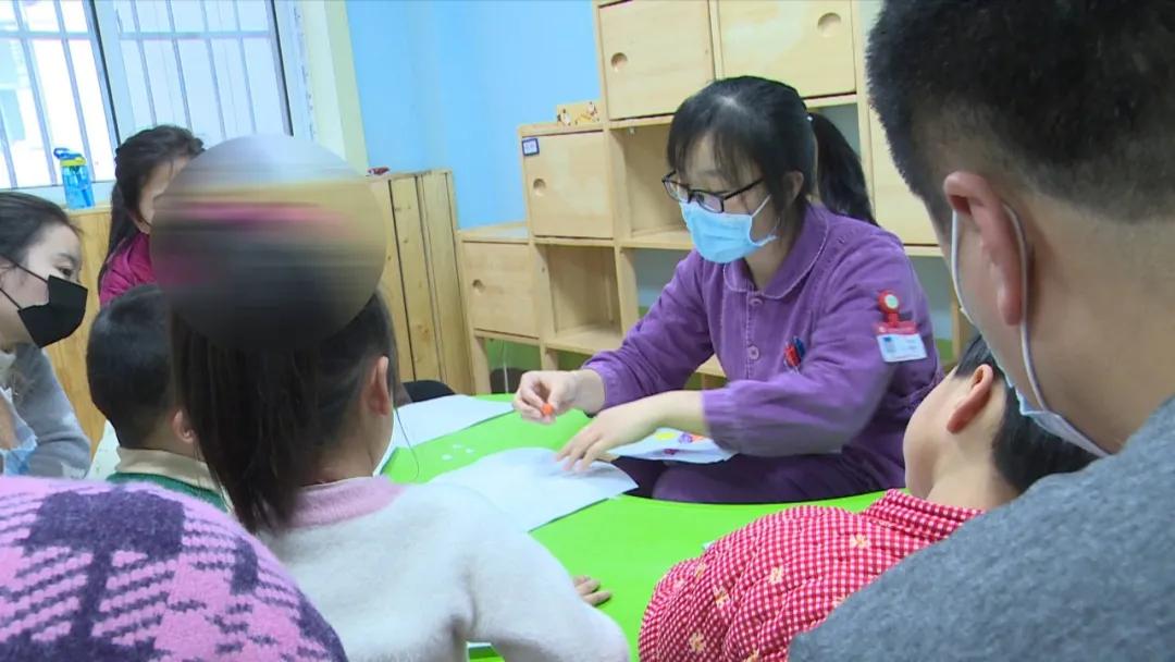 孤独症健康教育指导,如何成为孤独症康复治疗师