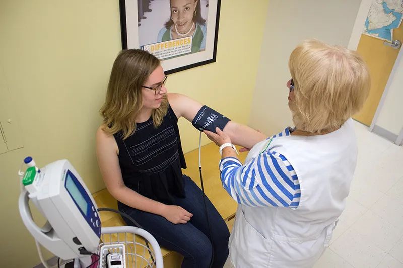 美国生病就医难吗,美国看病就医流程