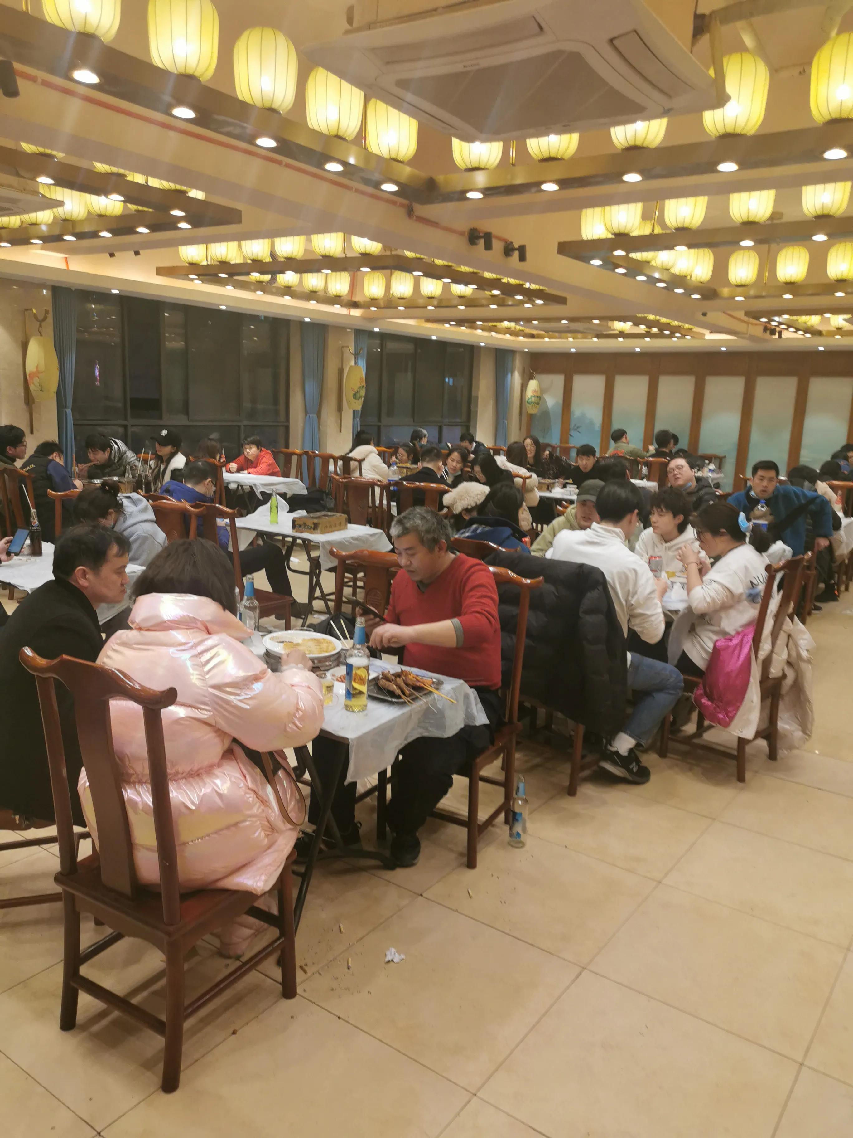 汉阳江滩户外烧烤,汉阳有名的烧烤做的很久的