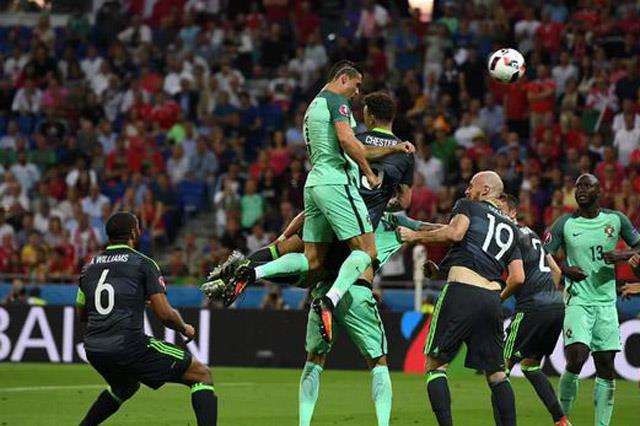 飞人乔丹滞空经典视频,飞人乔丹滞空