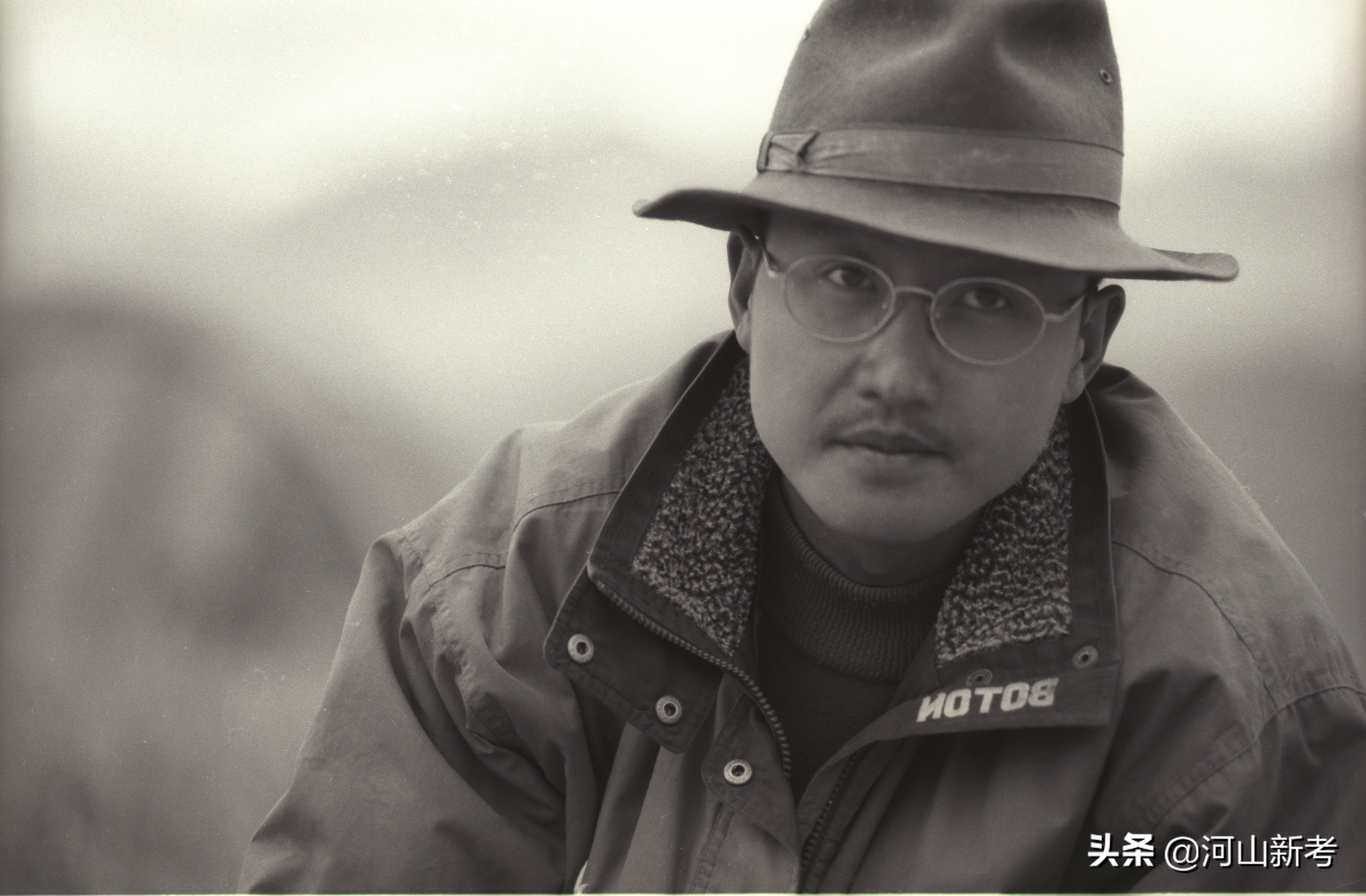 二十个男人和一条江（附：每个队员大头照）