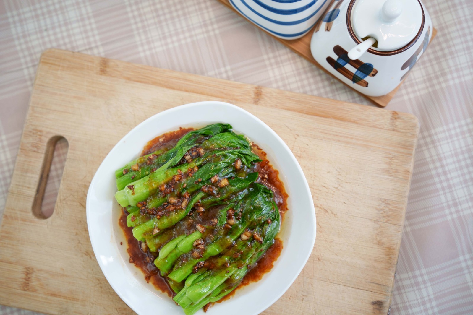 油渣炒菜心这样做最好吃,乐哥油渣炒菜心正宗做法