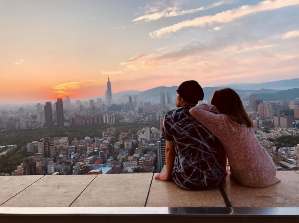 周杰伦初恋的歌曲,周杰伦哪首歌曲适合给喜欢的人听