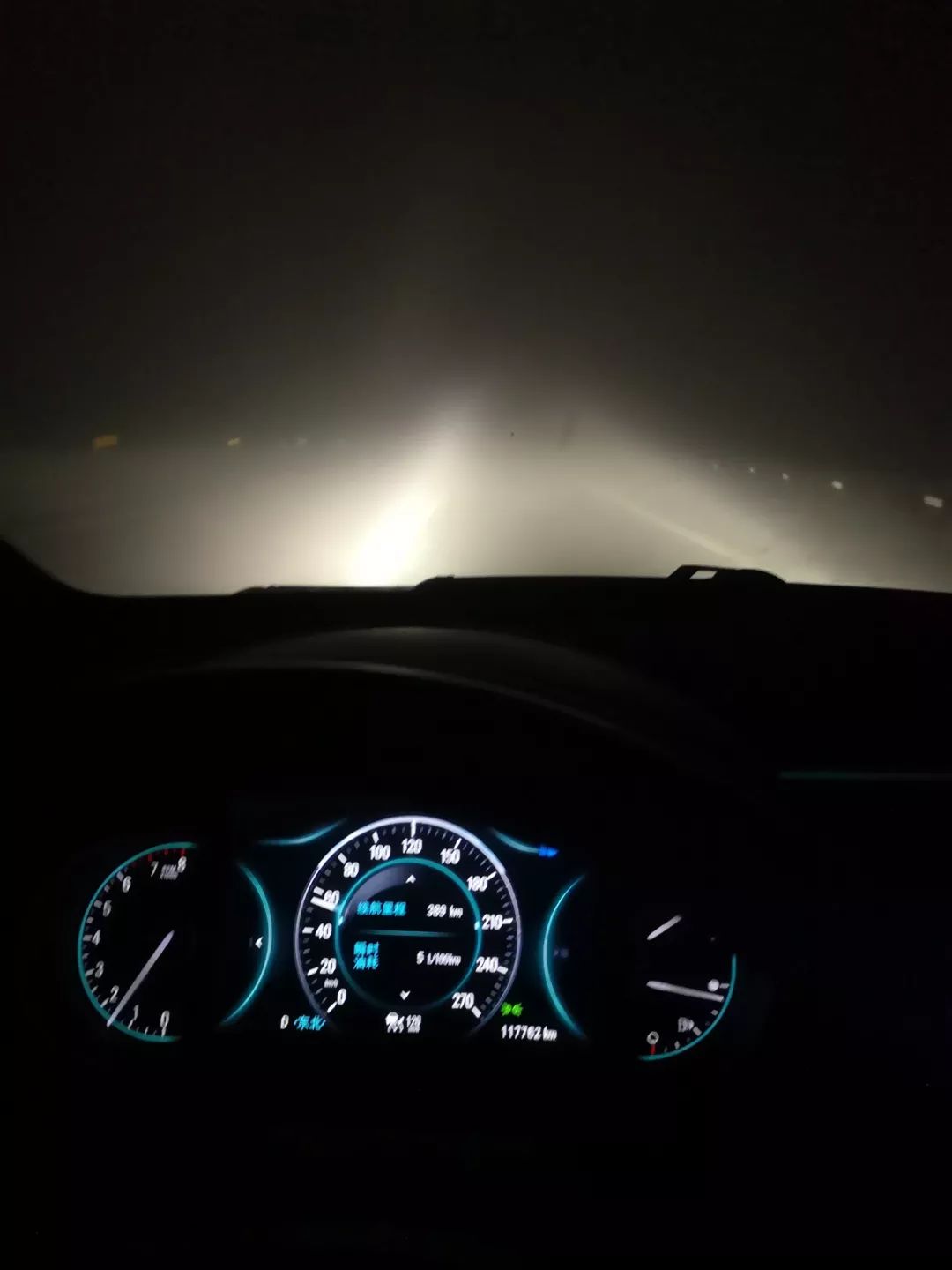 十八万买一个2.0t的别克君越真香,18款2.0t别克君越二手值得买吗