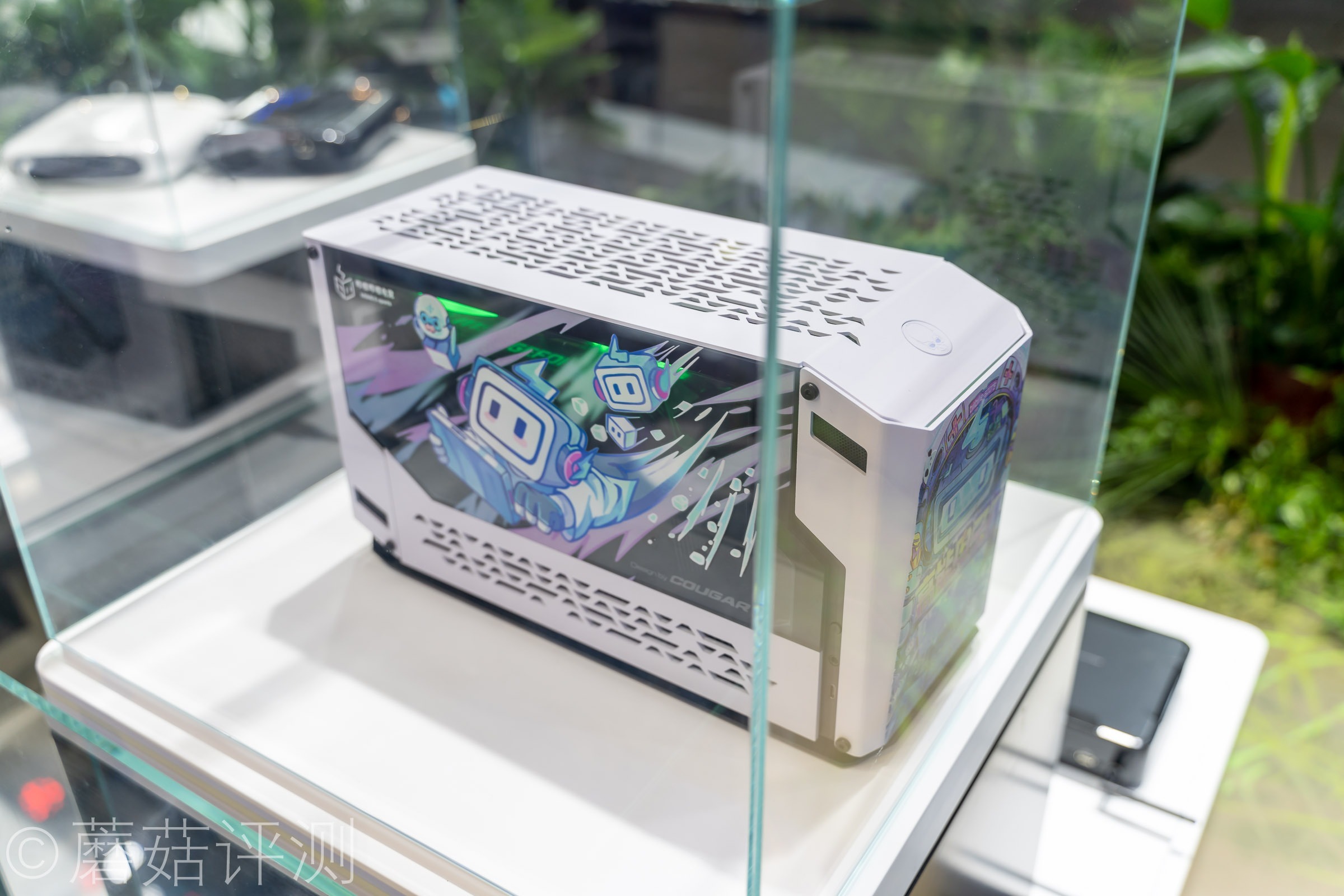 又有啥好玩的？蘑菇带你逛ChinaJoy2021，硬件、车和漂亮的小姐姐