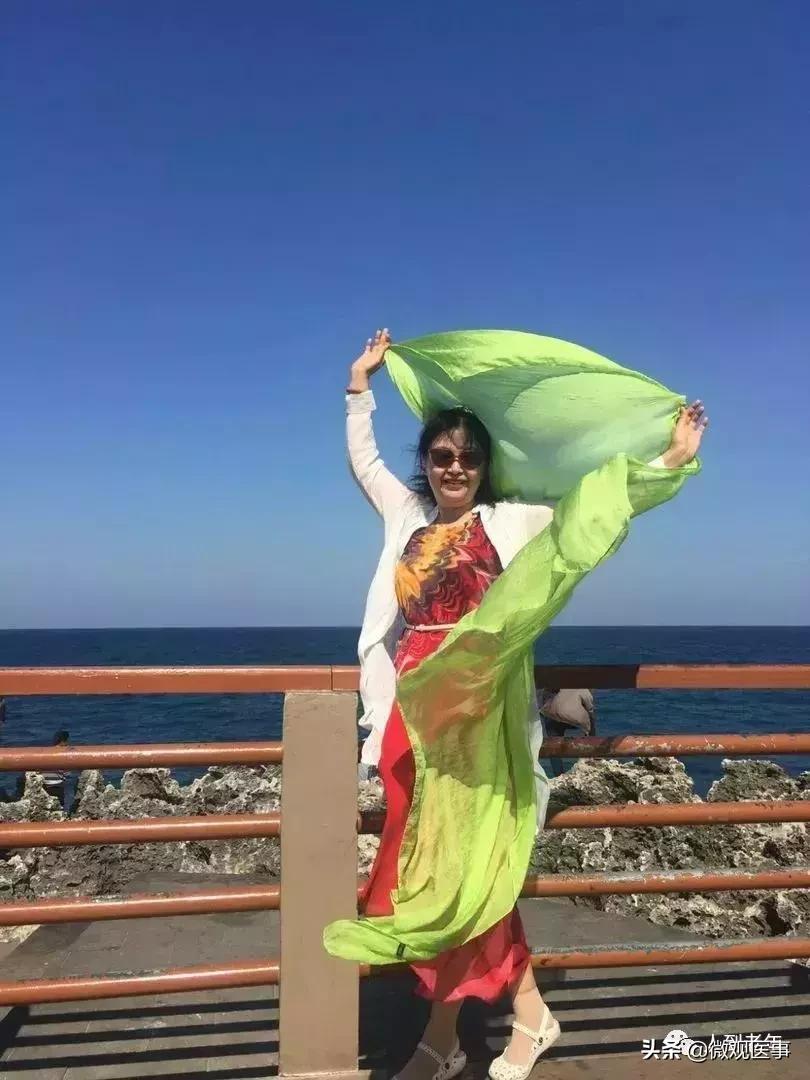 涓浗澶у澶栧嚭鏃呮父鎷嶇収鍔ㄤ綔鍚堥泦,澶у鏃呮父濮垮娍