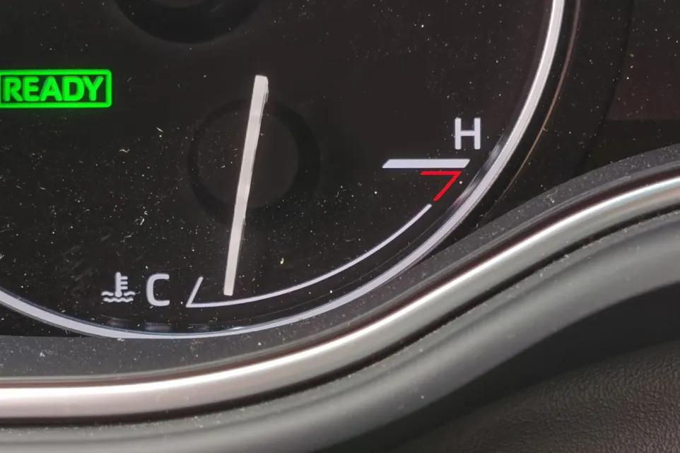 汽车机油液面高了怎么办,机油标尺有轻微乳化物