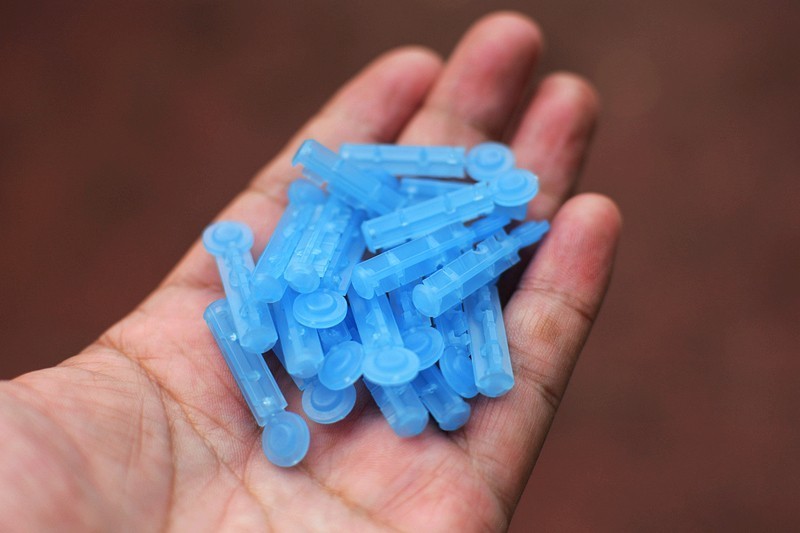 三诺手机血糖尿酸测试仪,spug血糖尿酸测试仪