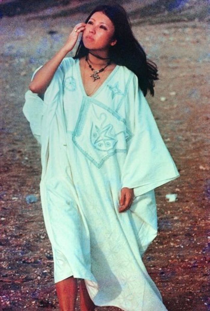 拍出最真实三毛的摄影师：给她拍完照片后相机丢了，三月后她自杀