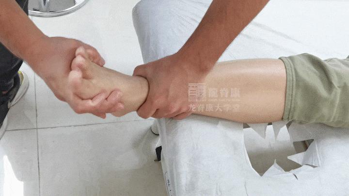 脚踝扭伤大半年还隐隐作痛，应该怎样处理？