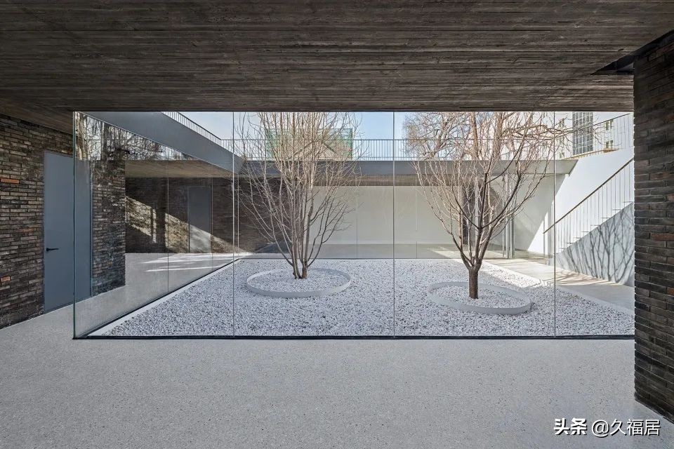 什么是超白玻璃,什么叫超白玻璃