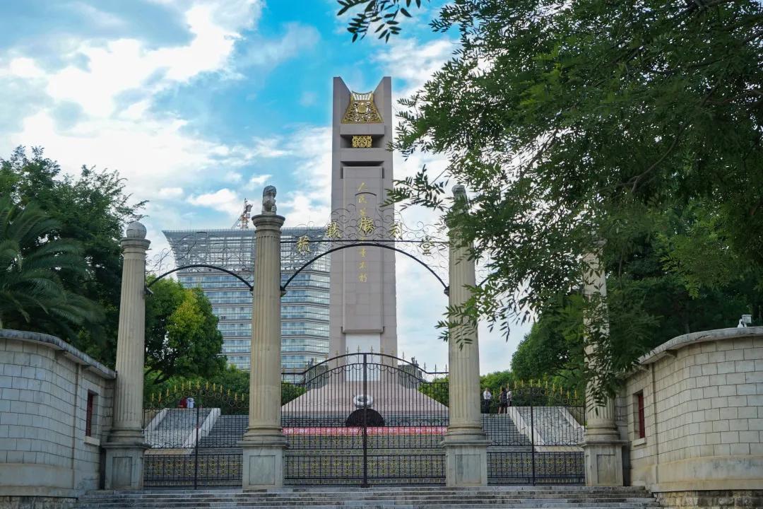 中国十大红色旅游景区有哪些,我国十大红色旅游景点有哪些