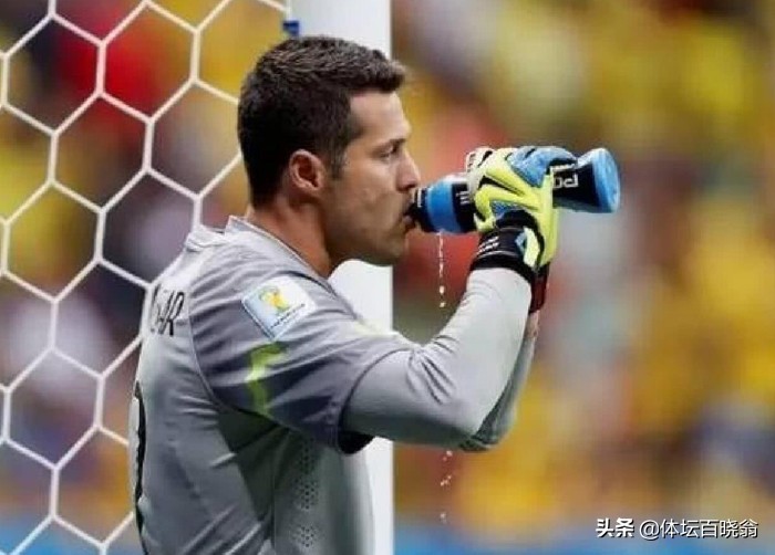 为什么门将都是反应力极高的,门将为什么这么低级失误