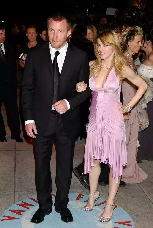 麦当娜一生的经历有多坎坷,麦当娜现实生活