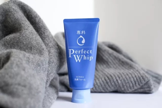 推荐几款网红洗面奶好用 (最近很火的网红洗面奶真的有用吗)