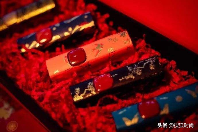 巴黎圣母院欧莱雅捐款,法国向全世界筹资重建巴黎圣母院