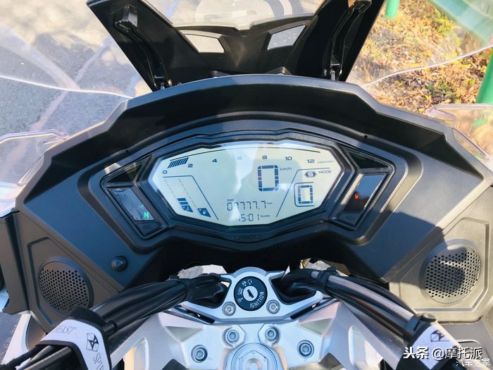 春风国宾车cf 650tr-g尊享版黑色 (春风2017款tr650用车感受)