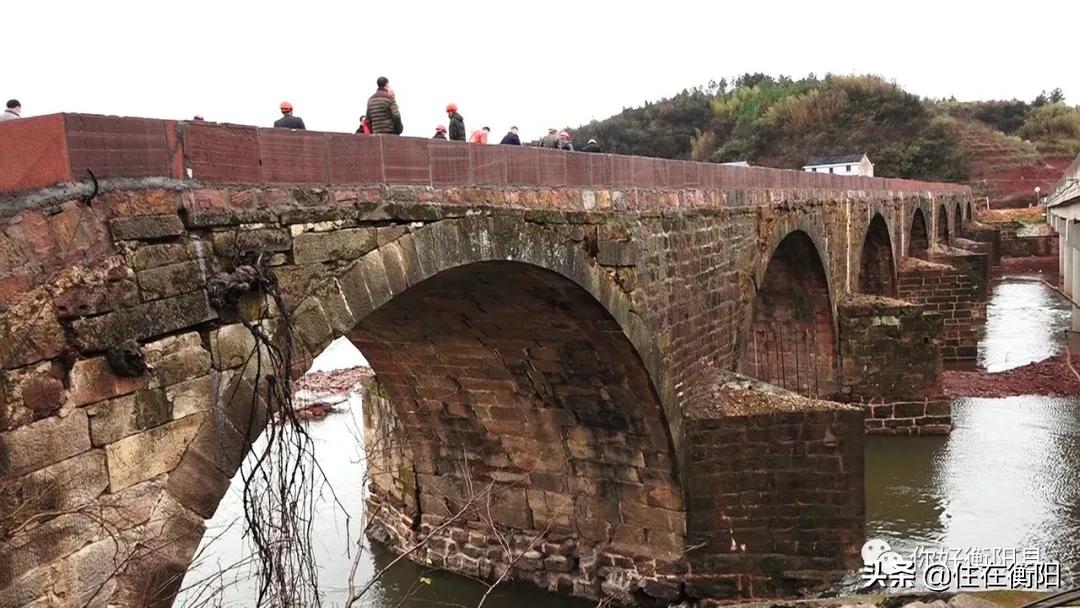 清花湾桥,清花湾玻璃栈道