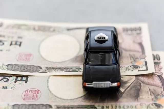 飞机去晚了赶不上怎么办,第一班飞机晚点赶不上转机怎么办