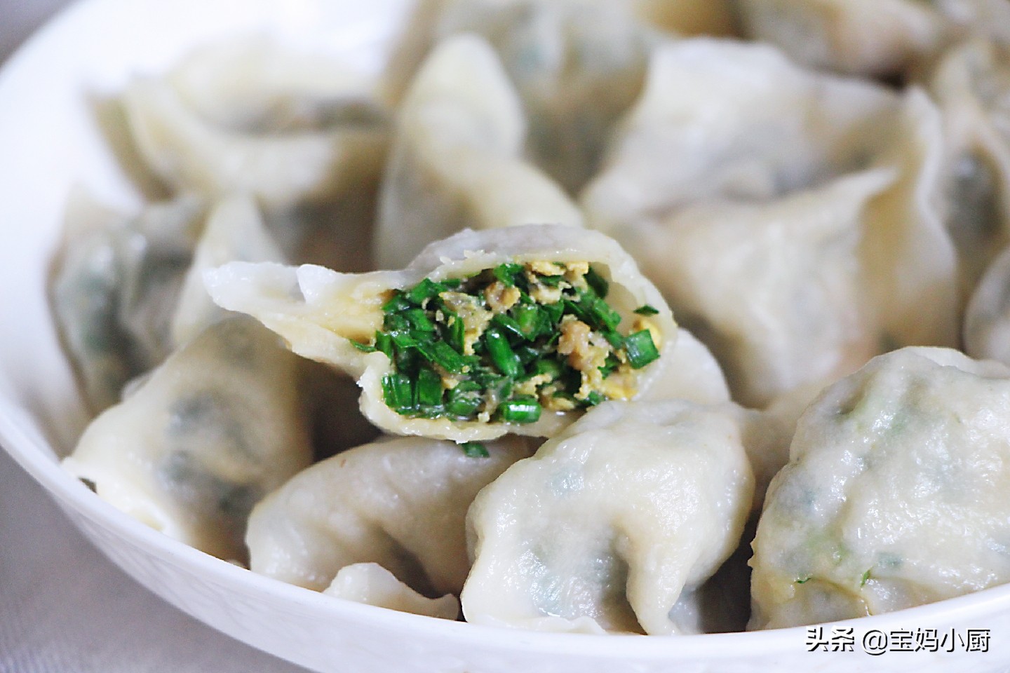 韭菜馅饺子怎么能多包馅,包韭菜馅饺子直接拌馅就错了