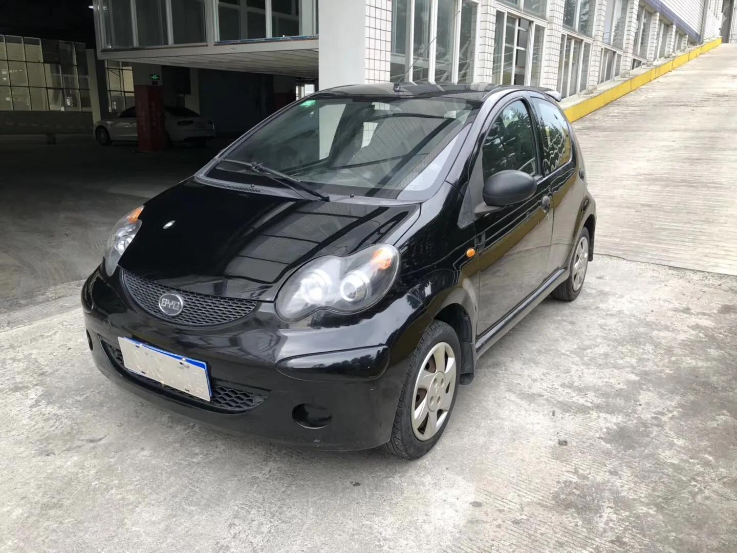 15年比亚迪f01.0自动是什么变速箱,13款比亚迪f0低配带无钥匙进入吗