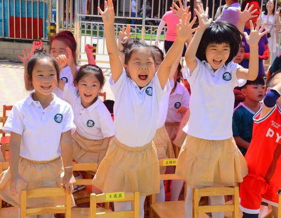 沃德兰·东大幼儿园易城园“沃沃足球赛”圆满落幕小球员诠释“体育精神”